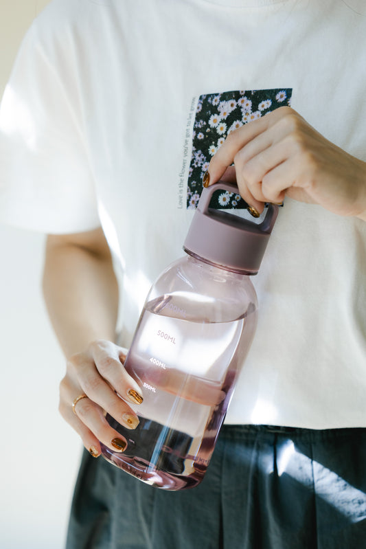 WEMUG Mini Giant Bottle (25.7 fl oz) 760ml light weight durable drink bottle