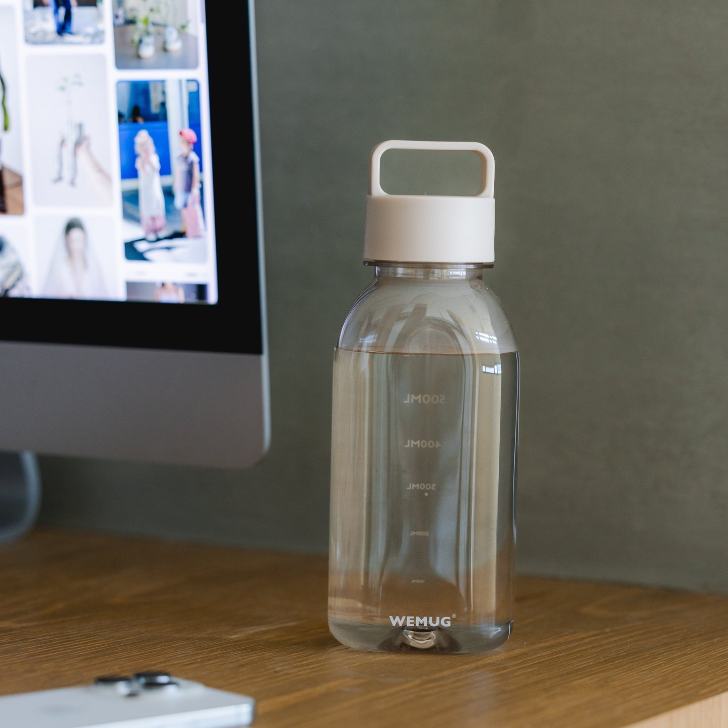 WEMUG Mini Giant Bottle (25.7 fl oz) 760ml light weight durable drink bottle - WEMUG