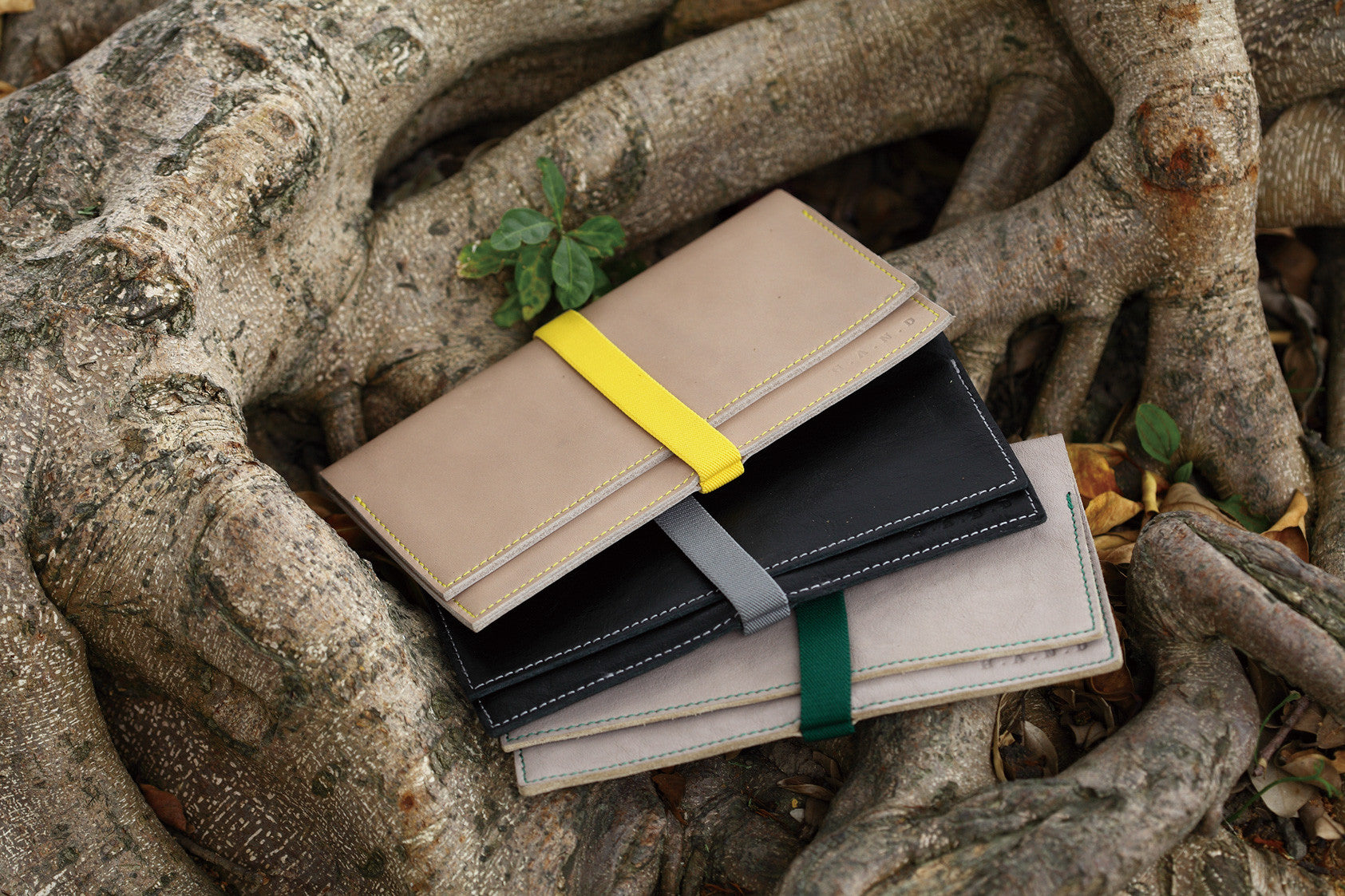 Travel Wallet - Black - WEMUG