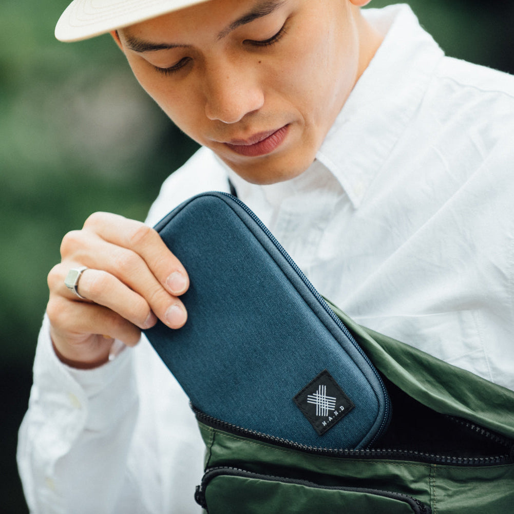 Blue Urban Wallet / Pouch With Zipper - WEMUG