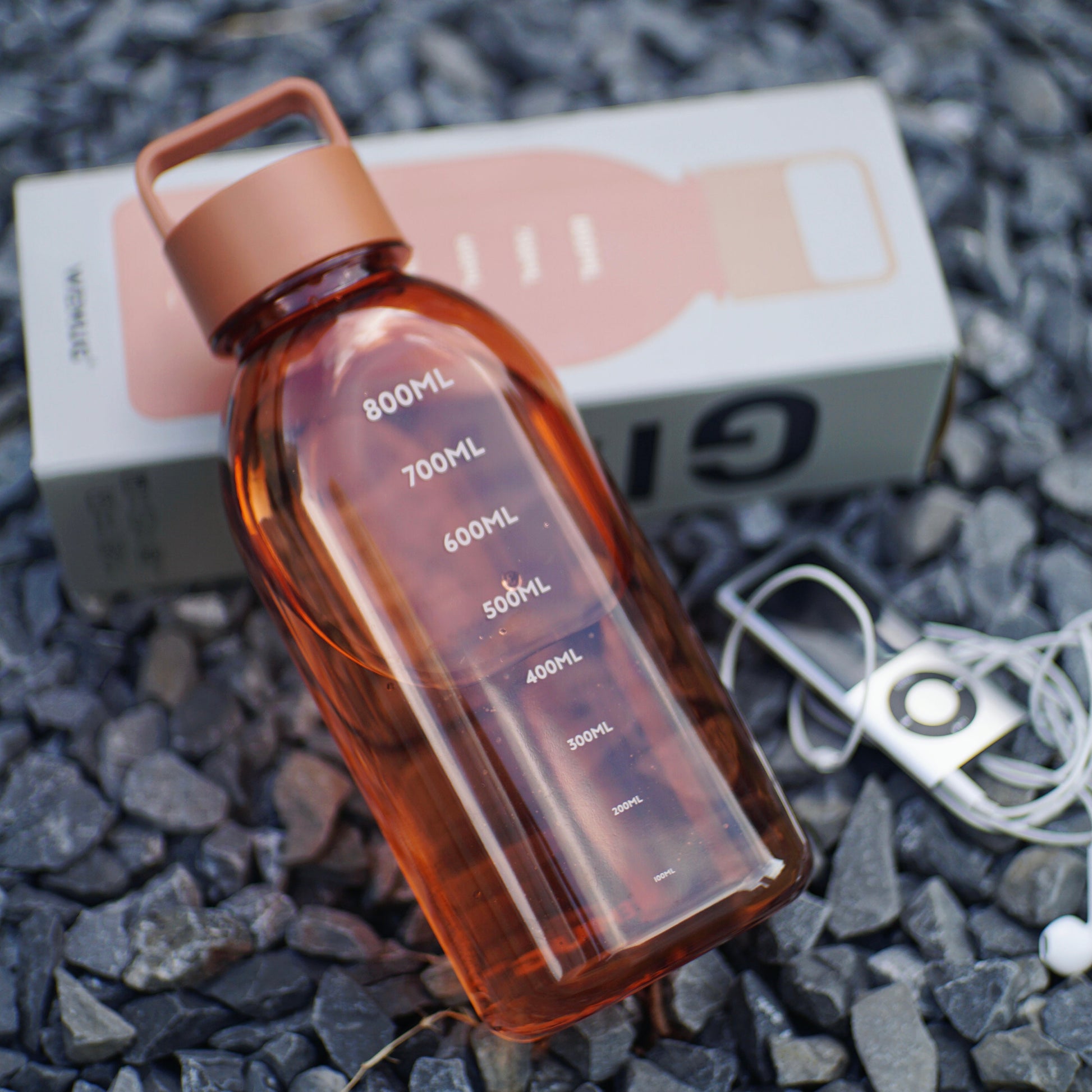 WEMUG Giant Bottle 1000ml plastic water bottle for sports and travelling - WEMUG