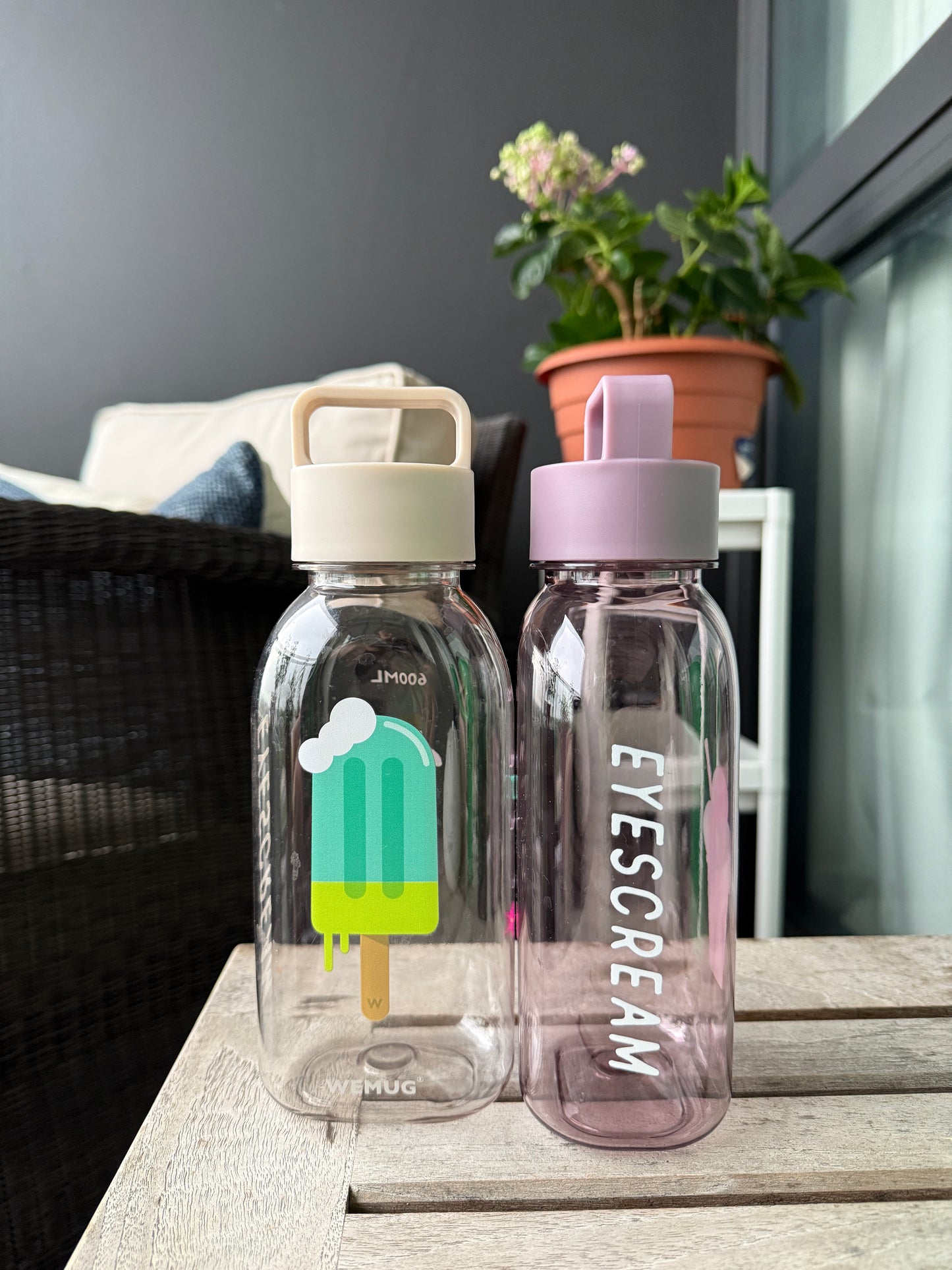 EYESCREAM Ice Pop Water Bottle - 760ml Leakproof Lightweight Sports Bottle | BPA-Free