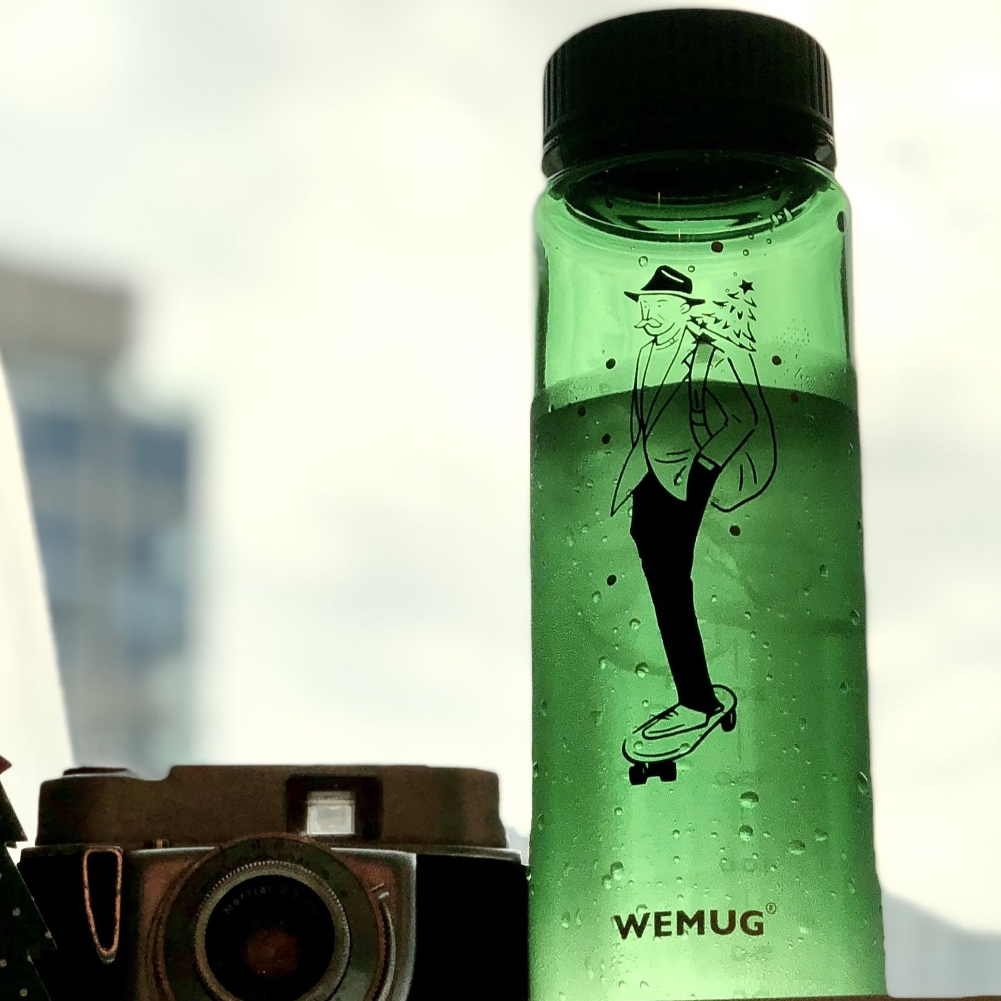 Water Bottle S500 Christmas Skateboarding - Green color - WEMUG