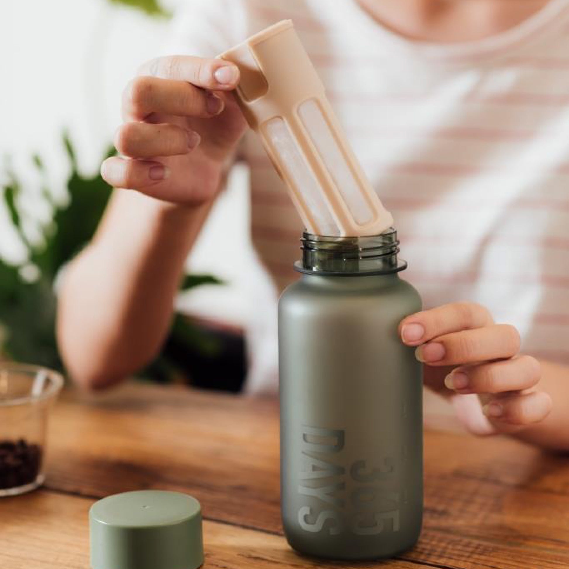 WEMUG Frosty Brew Bottle 365Days with Filter, Coffee Tea Lover (9 colors) - WEMUG